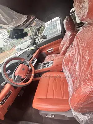 New Nissan Pick-Up 2025 White