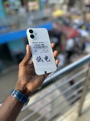Apple iPhone 16 Plus 128 GB White
