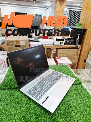 New Laptop HP Pavilion 15 16GB Intel Core Ultra 5 SSD 1T
