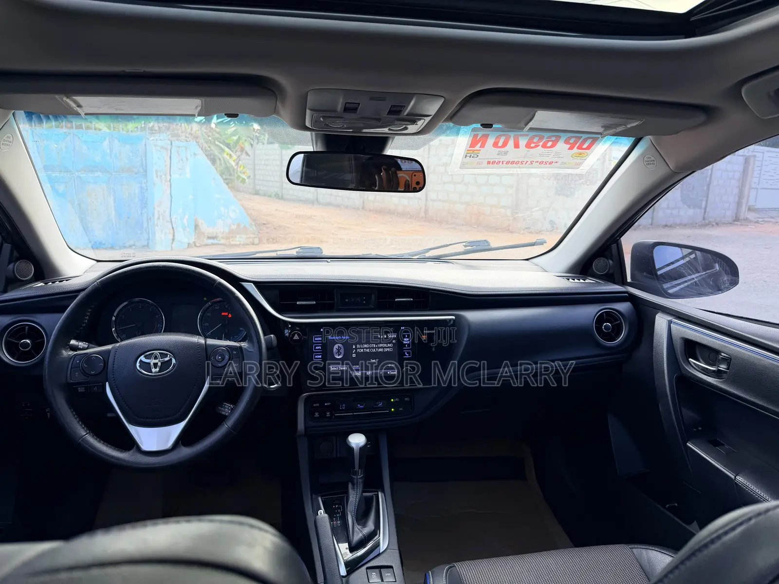 Toyota Corolla SE Special Edition 4dr Sedan (1.8L 4cyl CVT) 2017 Gray