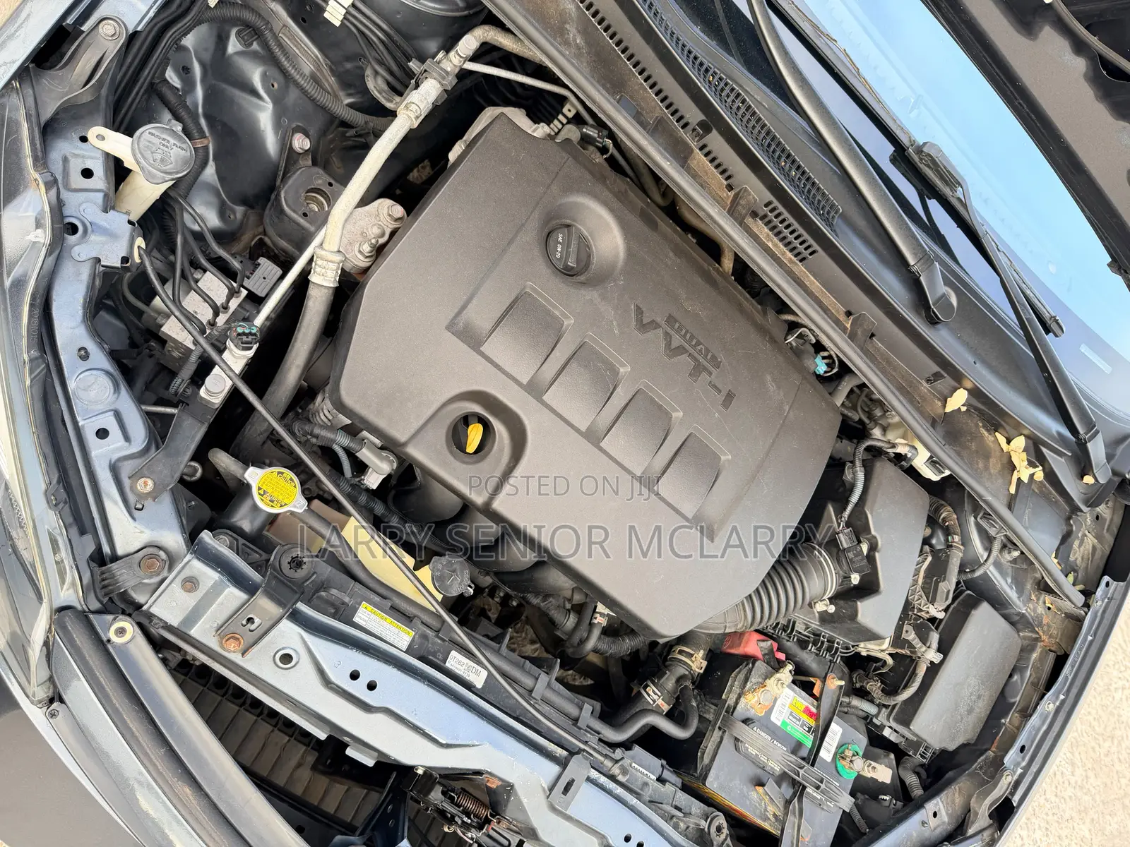 Toyota Corolla SE Special Edition 4dr Sedan (1.8L 4cyl CVT) 2017 Gray