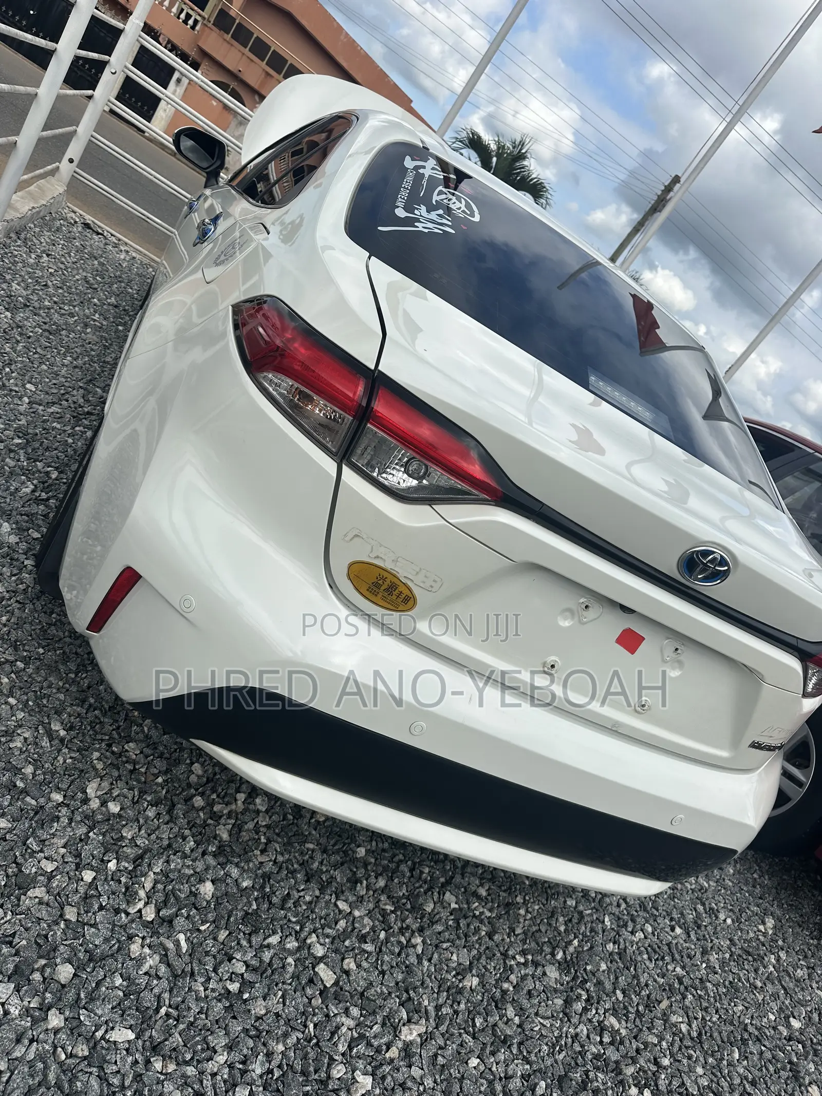 Toyota Corolla SE 2021 White