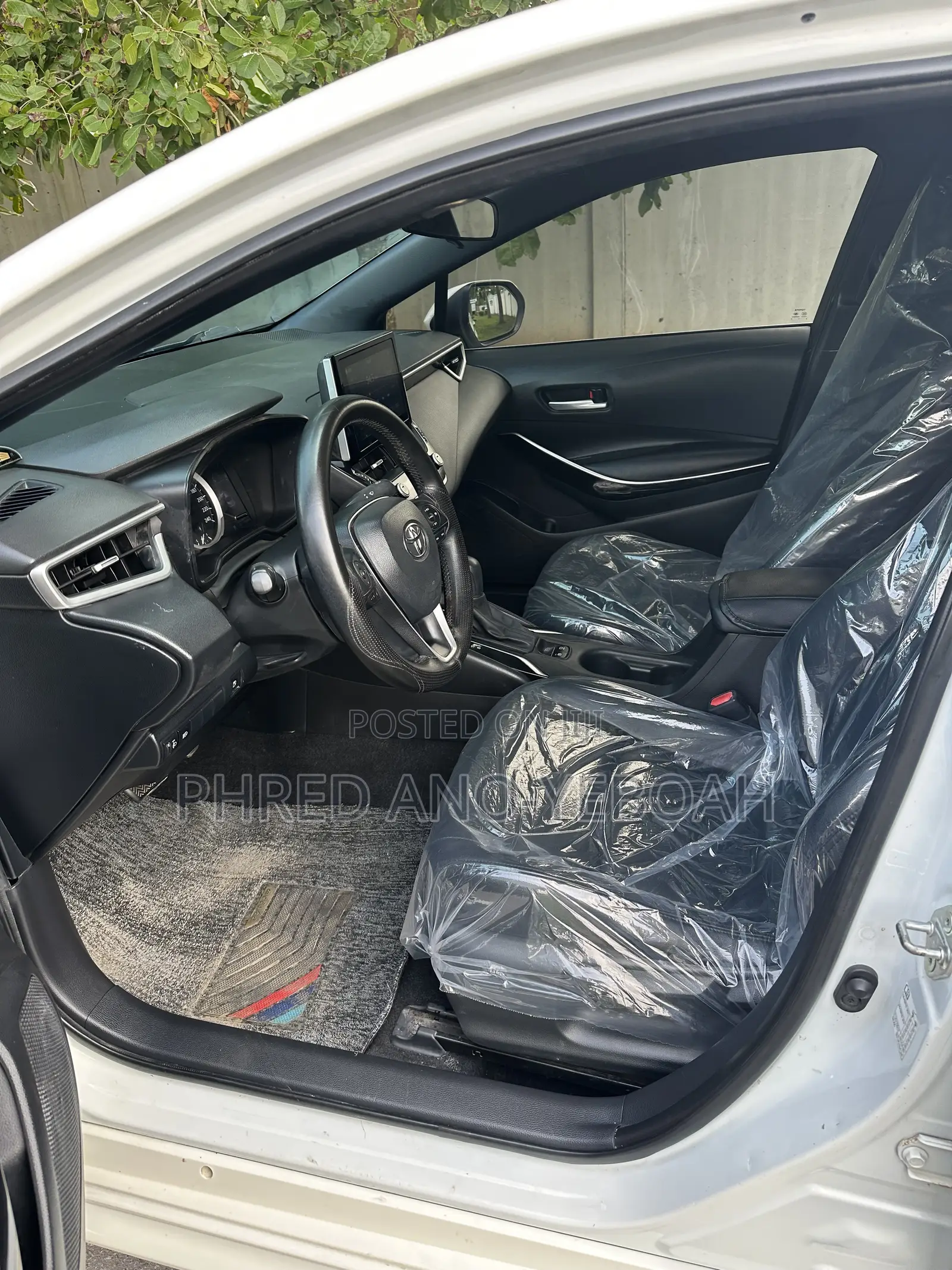Toyota Corolla SE 2021 White