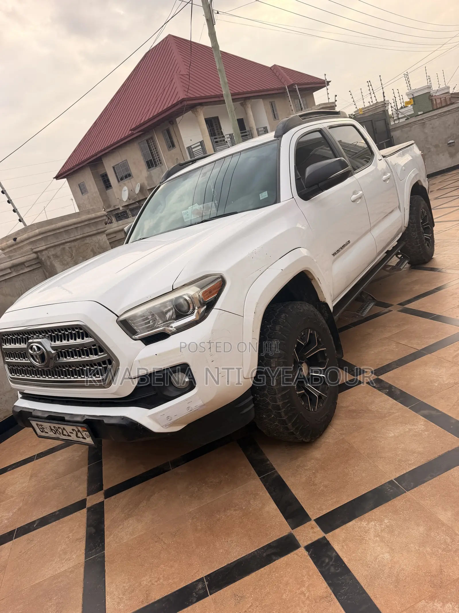 Toyota Tacoma 2017 White
