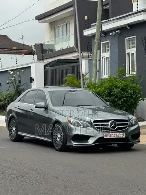 Mercedes-Benz E300 2016 Silver