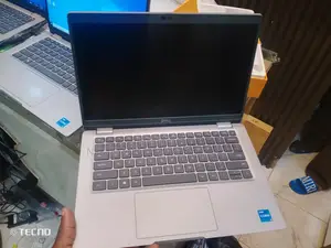 New Laptop Dell Latitude 5320 16GB Intel Core i5 SSD 256GB