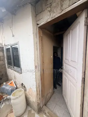 1bdrm Apartment in Kotobabi Area, Spintex for rent