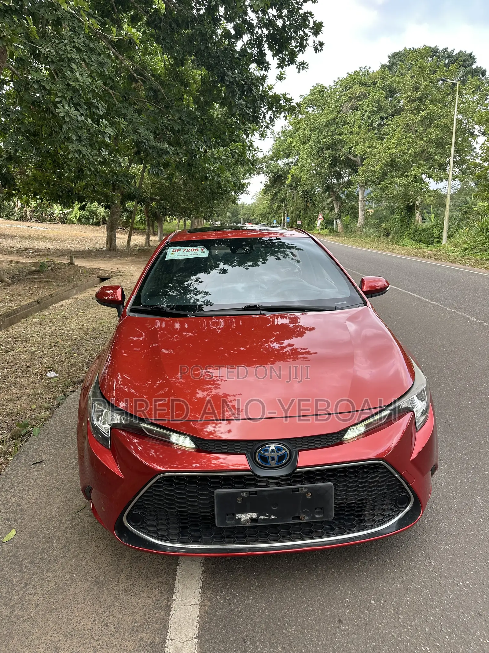 Toyota Corolla SE 2021 Red