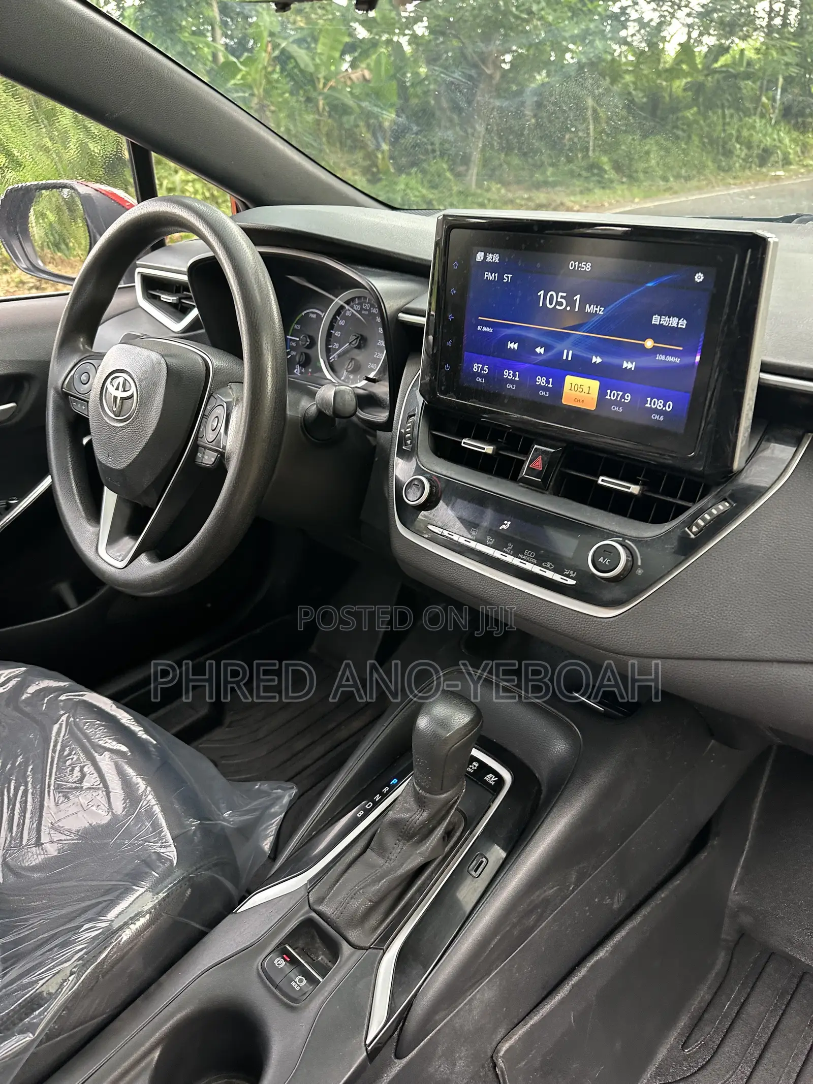 Toyota Corolla SE 2021 Red