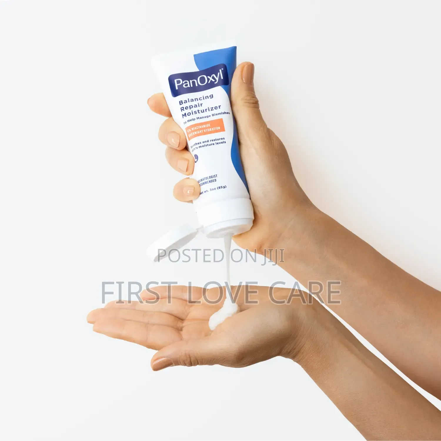 PanOxyl Balancing Repair Moisturizer With 4% Niacinamide.