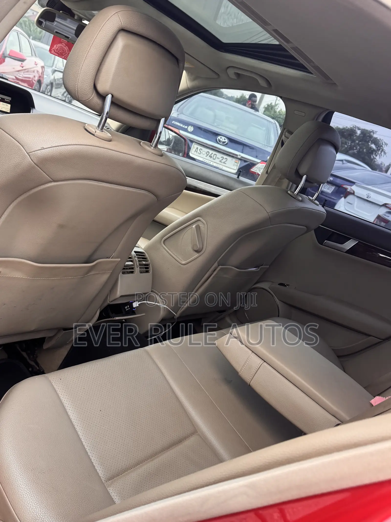 Mercedes-Benz C250 2012 Red