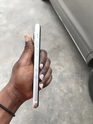 Apple iPhone 11 64 GB White