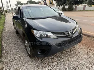 Toyota RAV4 XLE 4dr SUV (2.5L 4cyl 6A) 2015 Black