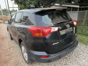 Toyota RAV4 XLE 4dr SUV (2.5L 4cyl 6A) 2015 Black
