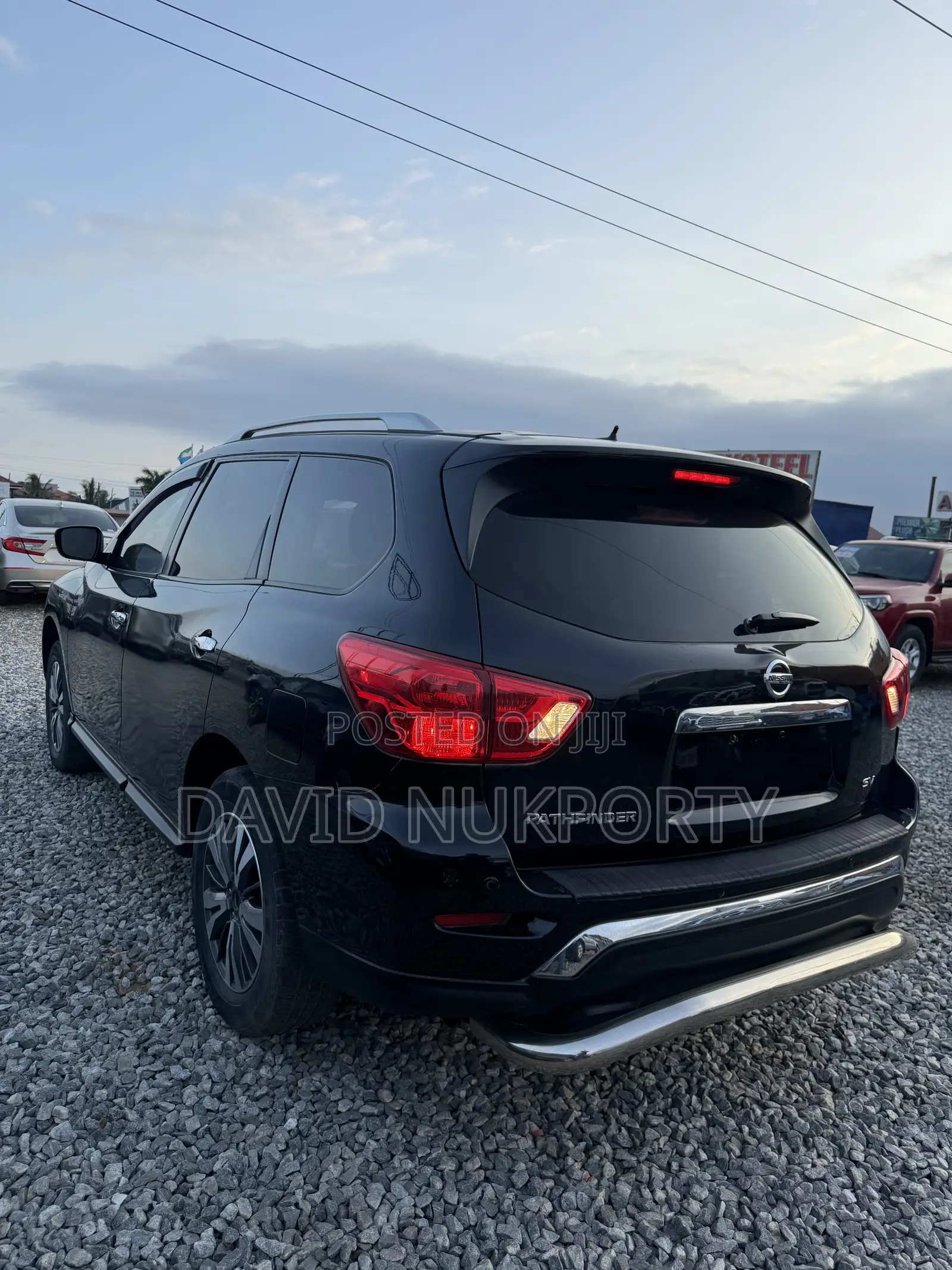 Nissan Pathfinder 2018 Black