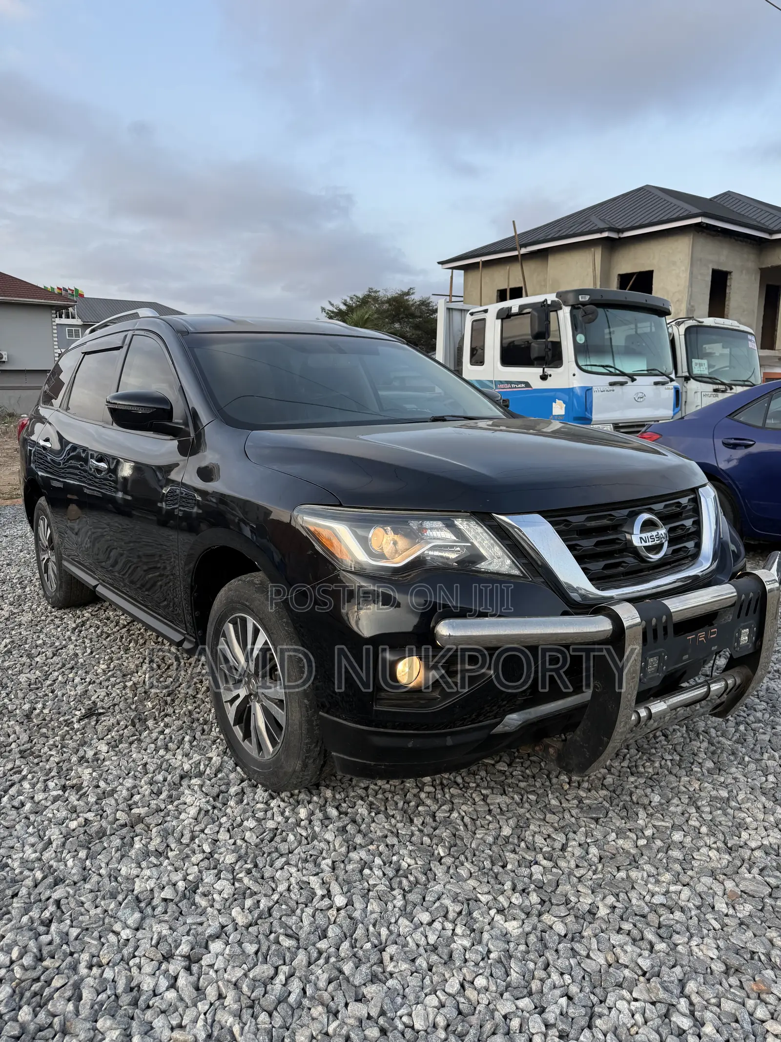 Nissan Pathfinder 2018 Black