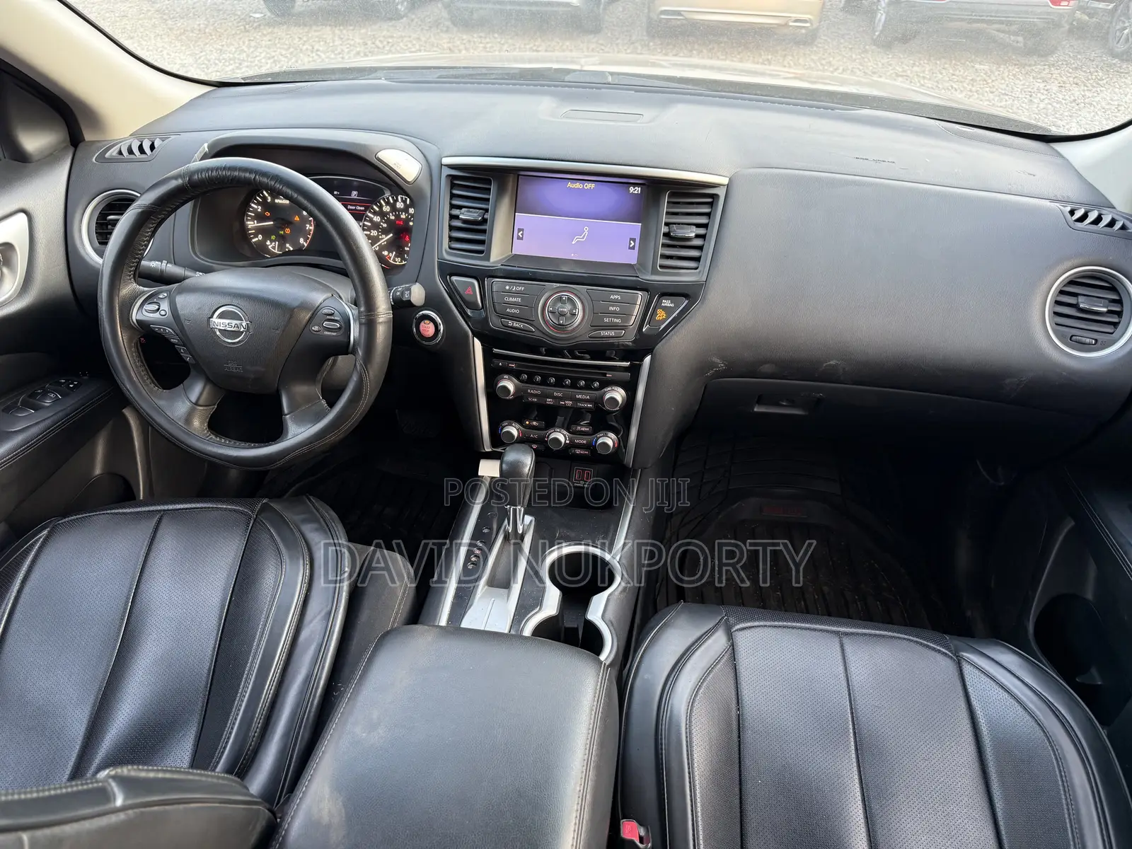 Nissan Pathfinder 2018 Black