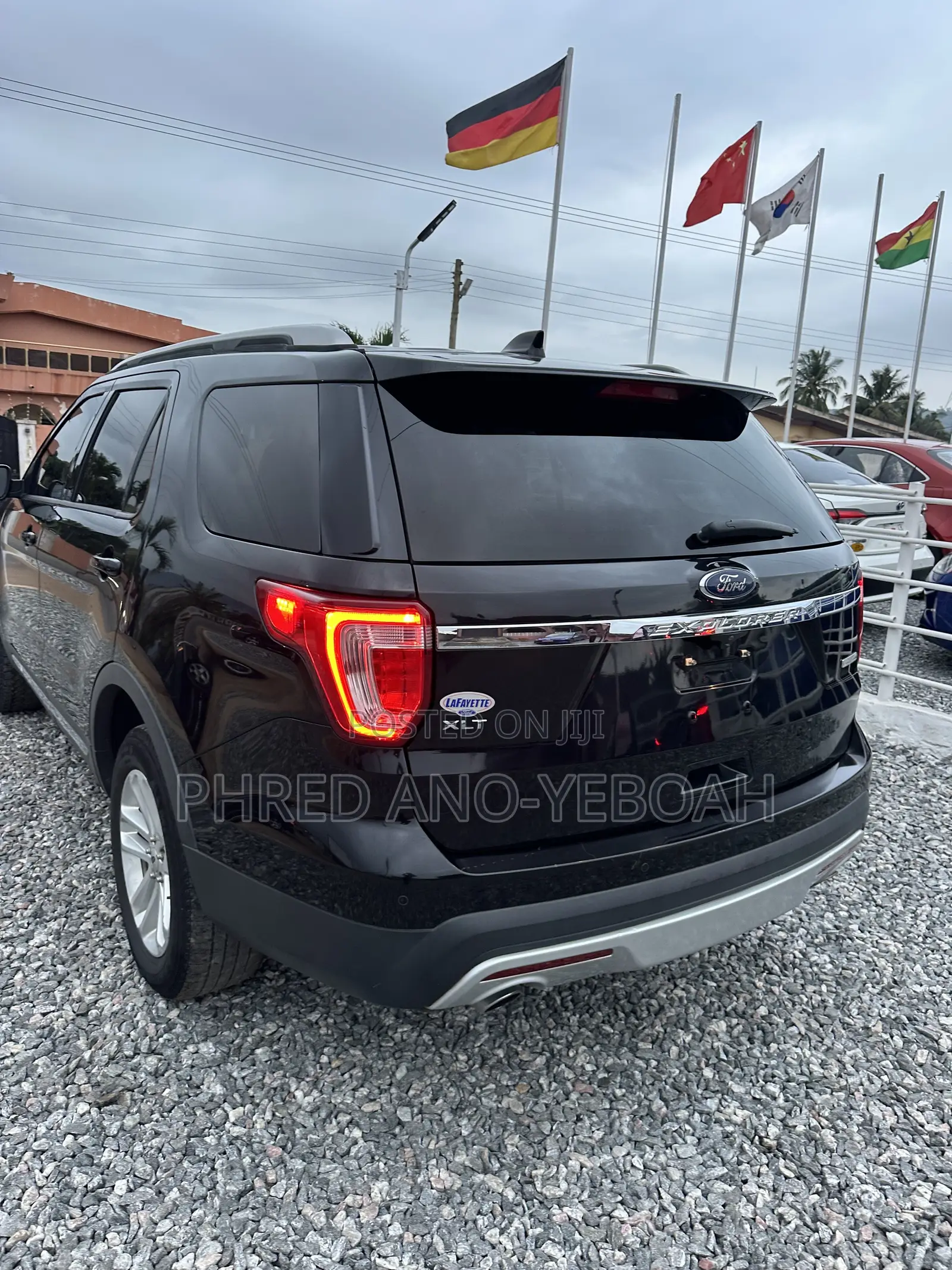 Ford Explorer XLT 4dr 4x4 (2.3L 4cyl 6A) 2017 Black