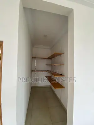 3bdrm Apartment in Adjiriganor for rent