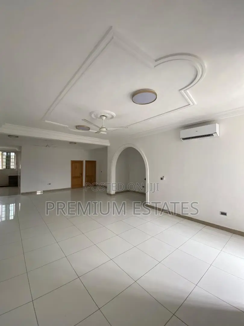 3bdrm Apartment in Adjiriganor for rent