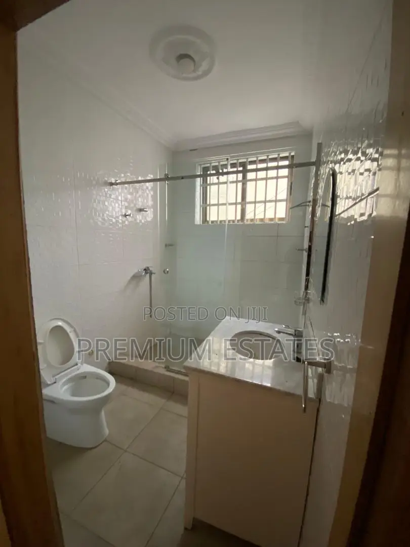 3bdrm Apartment in Adjiriganor for rent