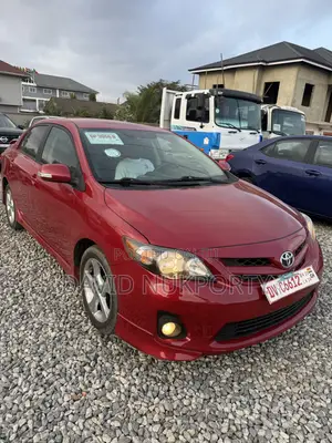 Toyota Corolla 2013 Red