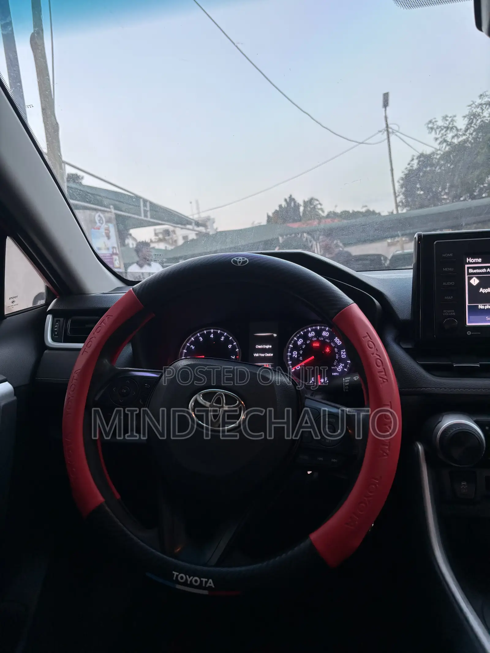 Toyota RAV4 LE AWD 2020 Red