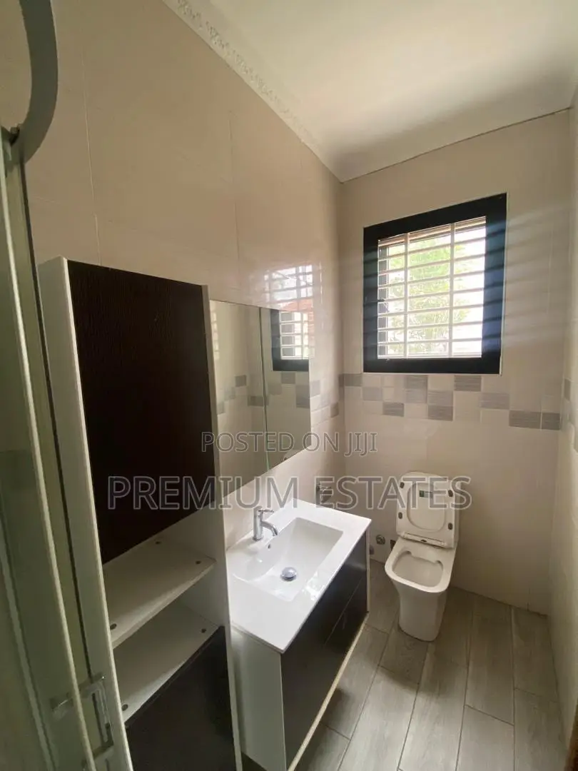 3bdrm Apartment in American House for rent
