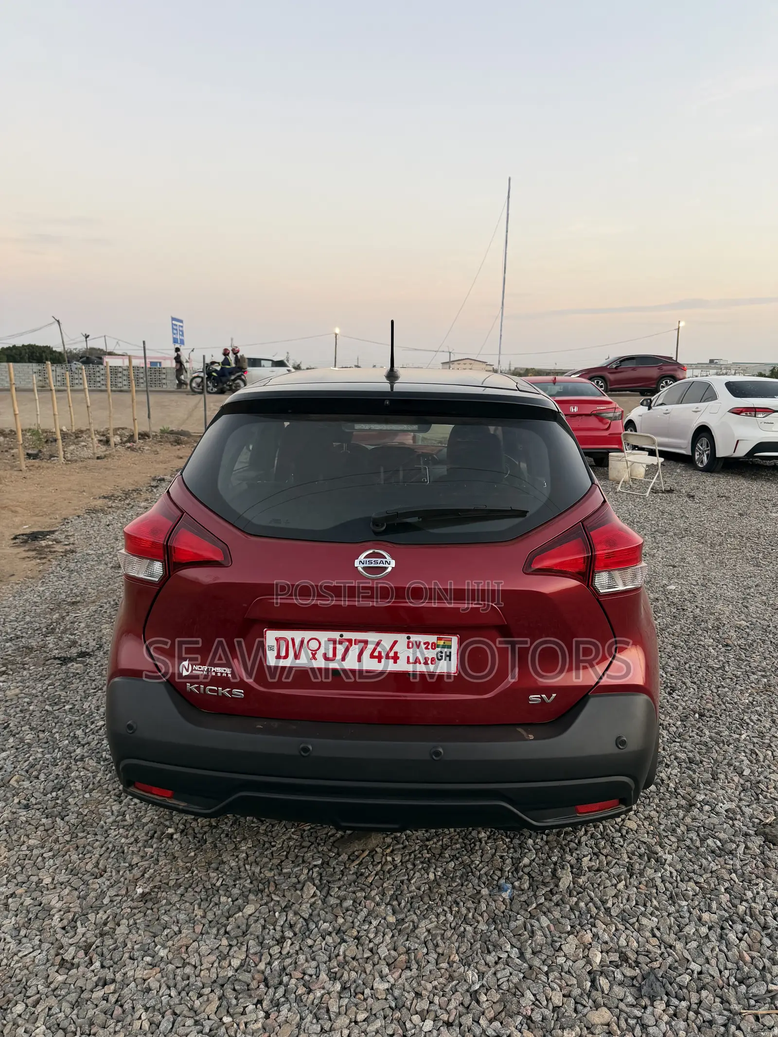 Nissan Kicks 2021 Red