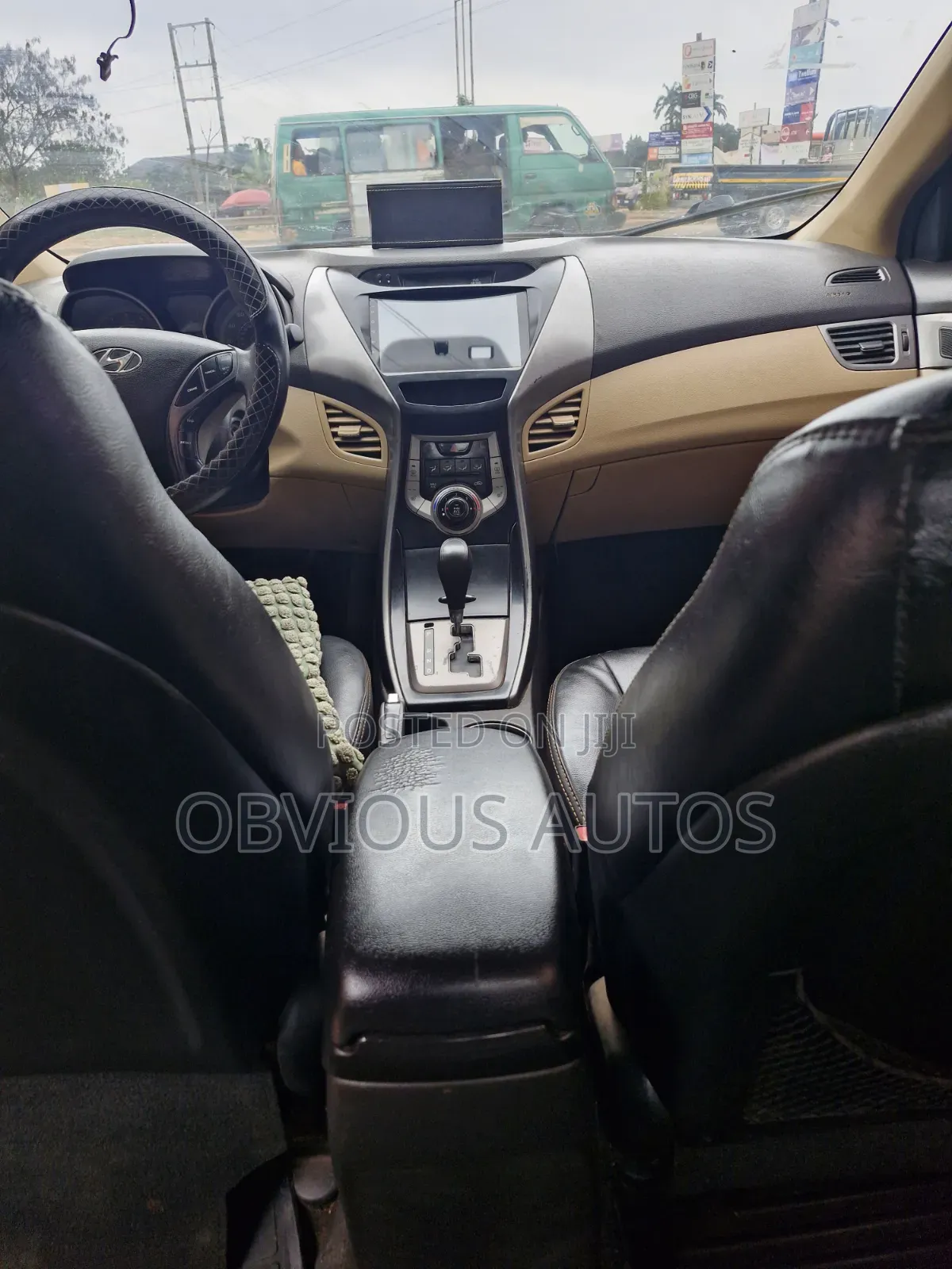 Hyundai Elantra GLS Sedan FWD (1.8L 4cyl 6A) 2013 Black