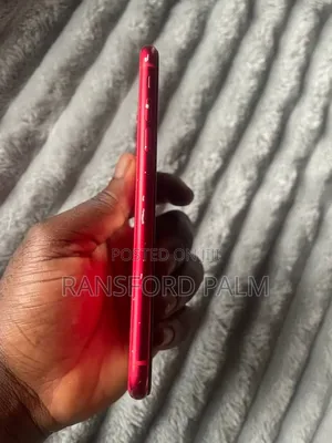 Apple iPhone 11 128 GB Red