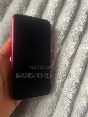 Apple iPhone 11 128 GB Red
