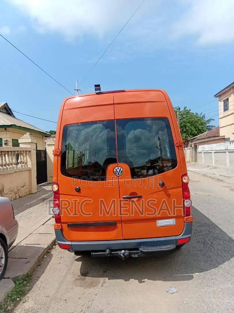 Volkswagen Crafter 2010 Orange