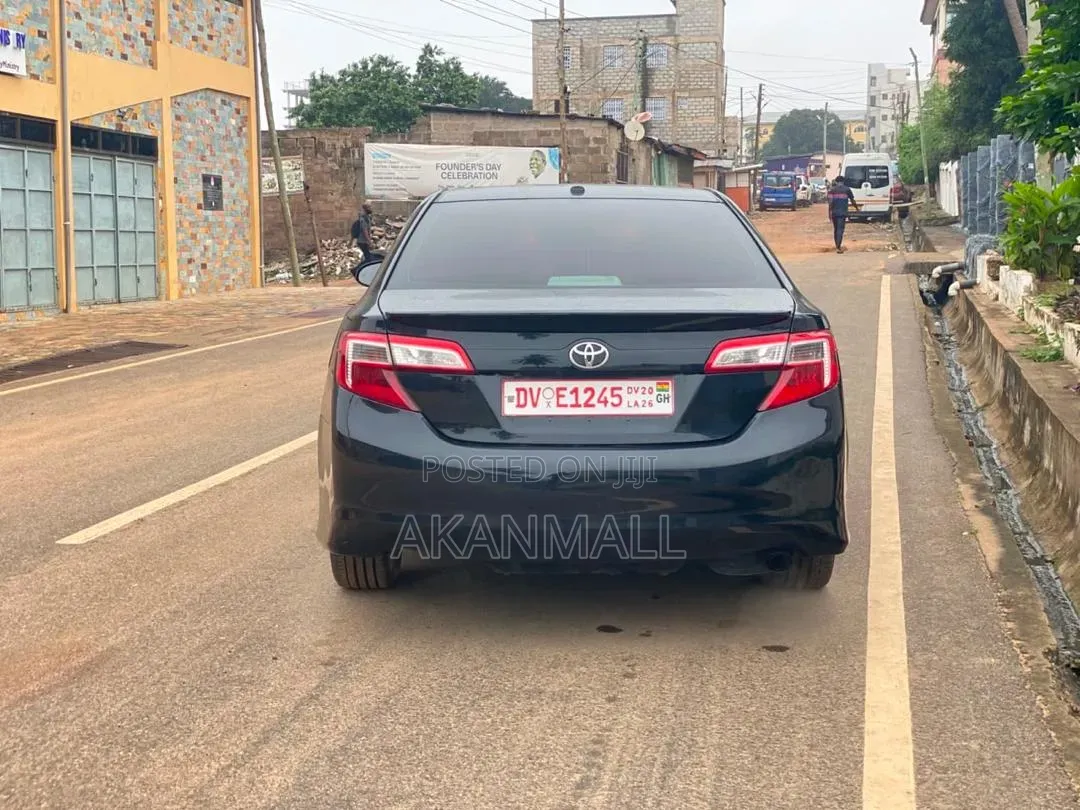 Toyota Camry LE 4dr Sedan (2.5L 4cyl 6A) 2014 Black