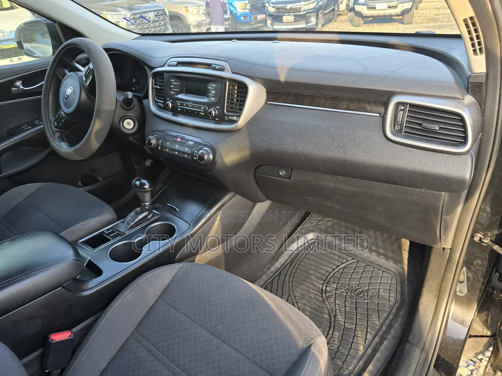 Kia Sorento 4dr SUV 2016 Black