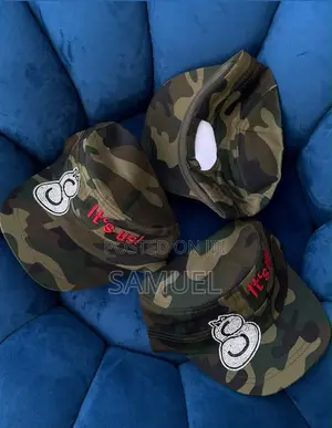 Caps Short Style