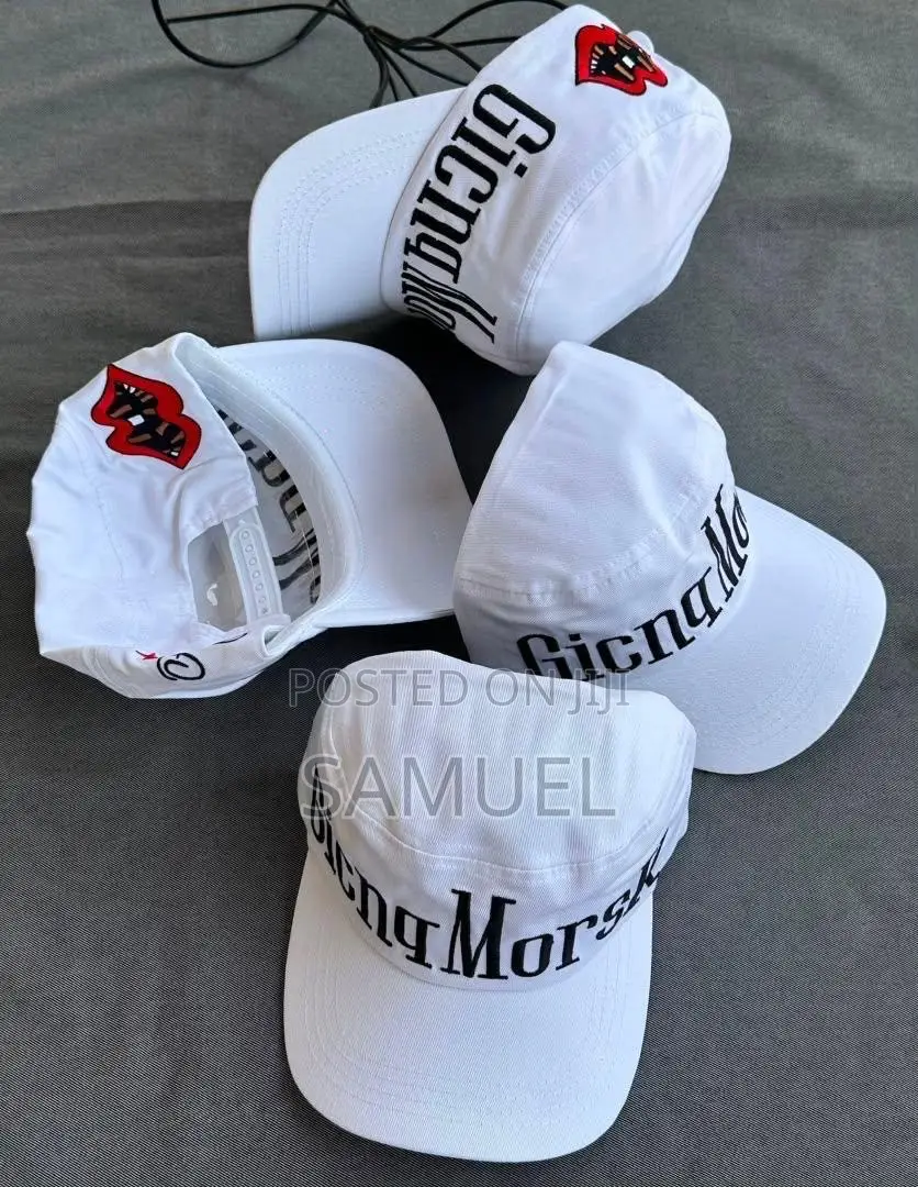 Caps Short Style