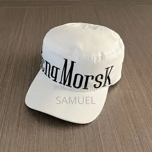 Caps Short Style
