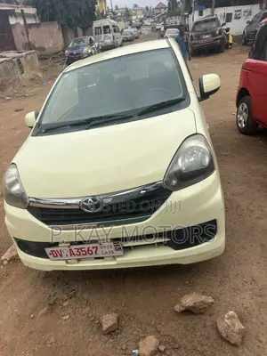Toyota Pixis Epoch 660 FWD 2012 Yellow