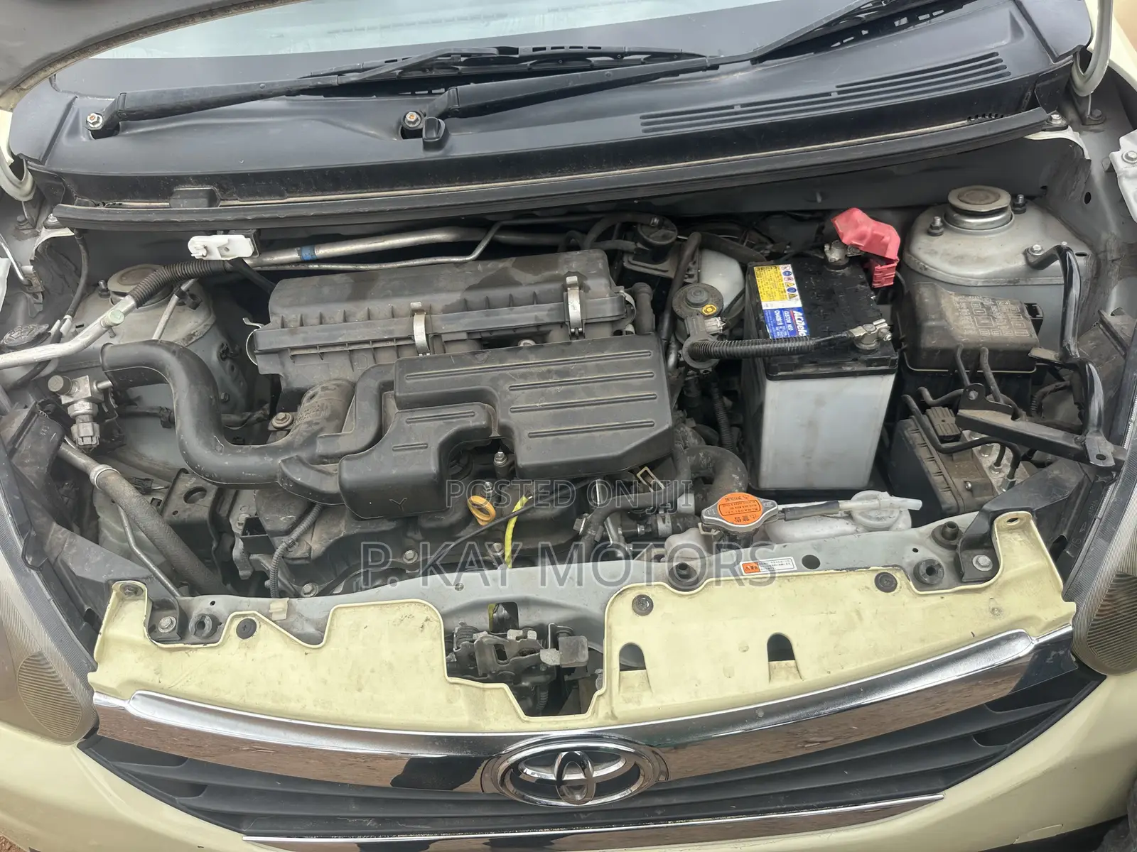 Toyota Pixis Epoch 660 FWD 2012 Yellow