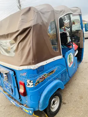 Bajaj RE 2025 Blue