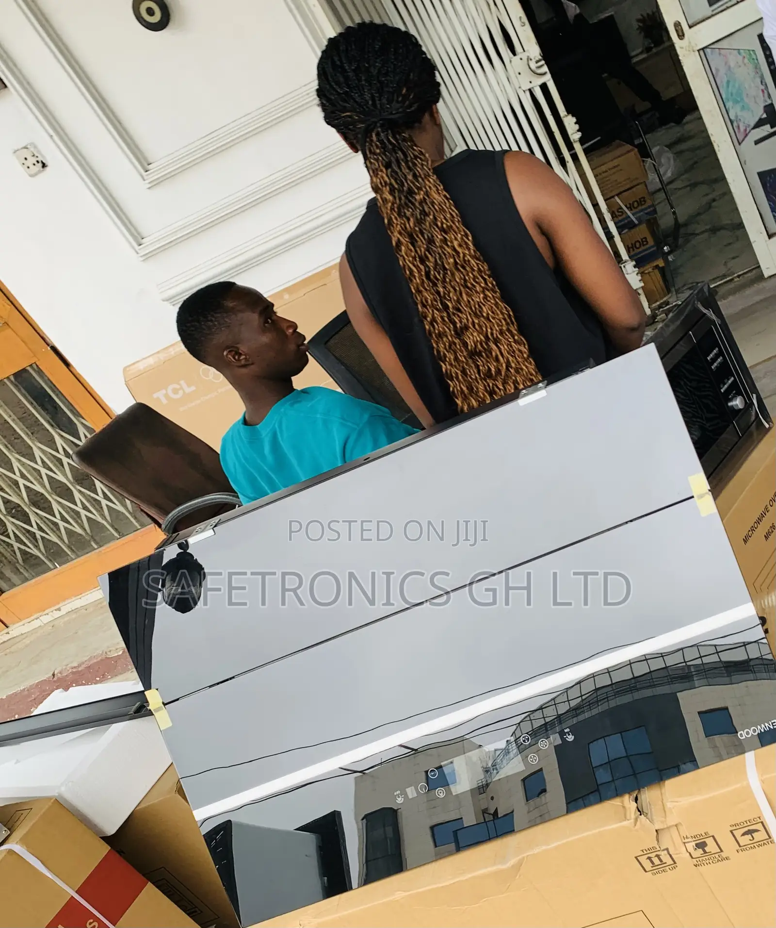 Experience Good Black 90cm Kenwood Heat Extractor Hood