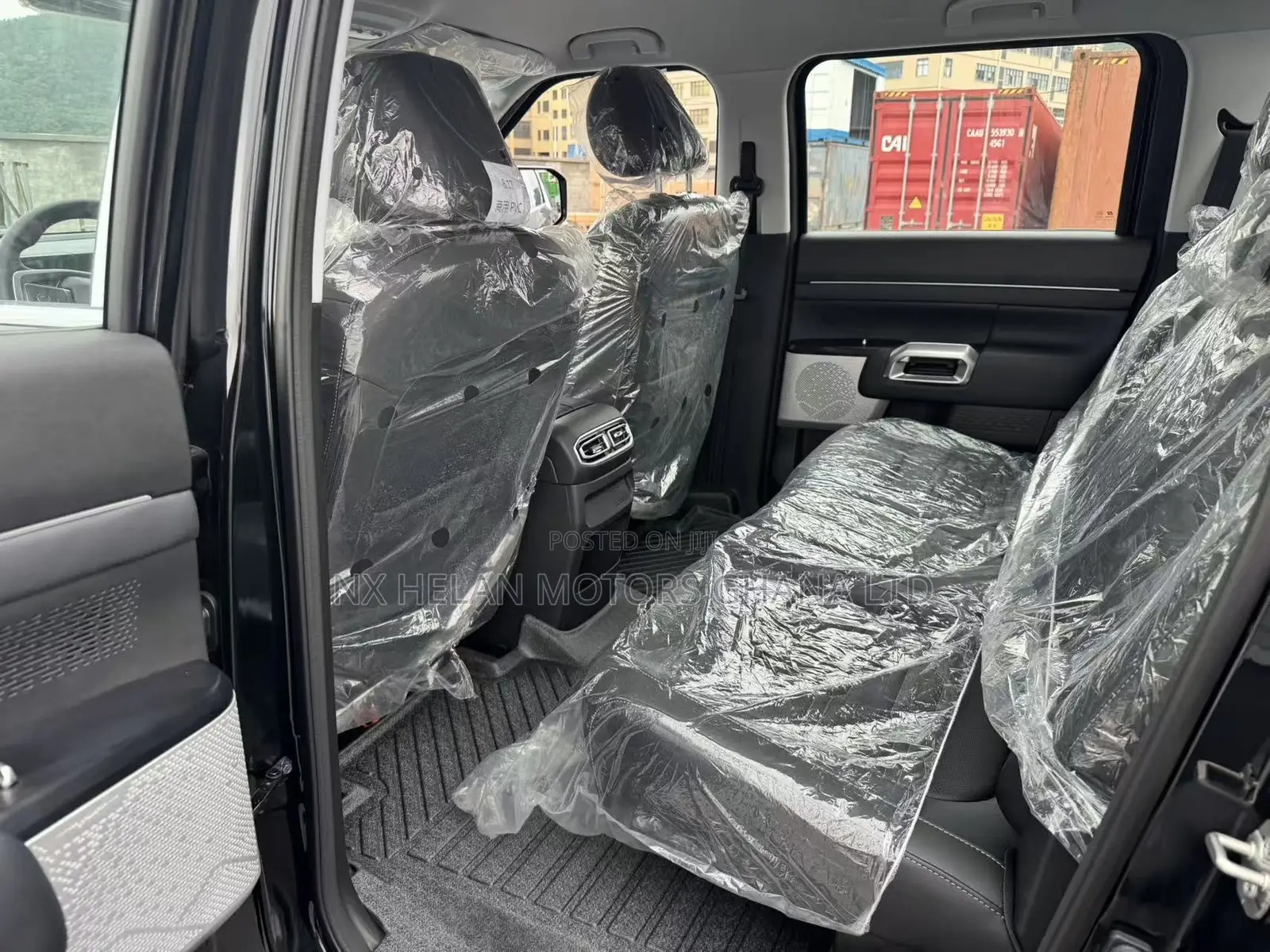 New Nissan Frontier PRO-4X Crew Cab 4WD 5.0 ft. SB 2026 Black