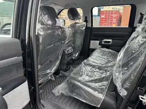 New Nissan Frontier PRO-4X Crew Cab 4WD 5.0 ft. SB 2026 Black