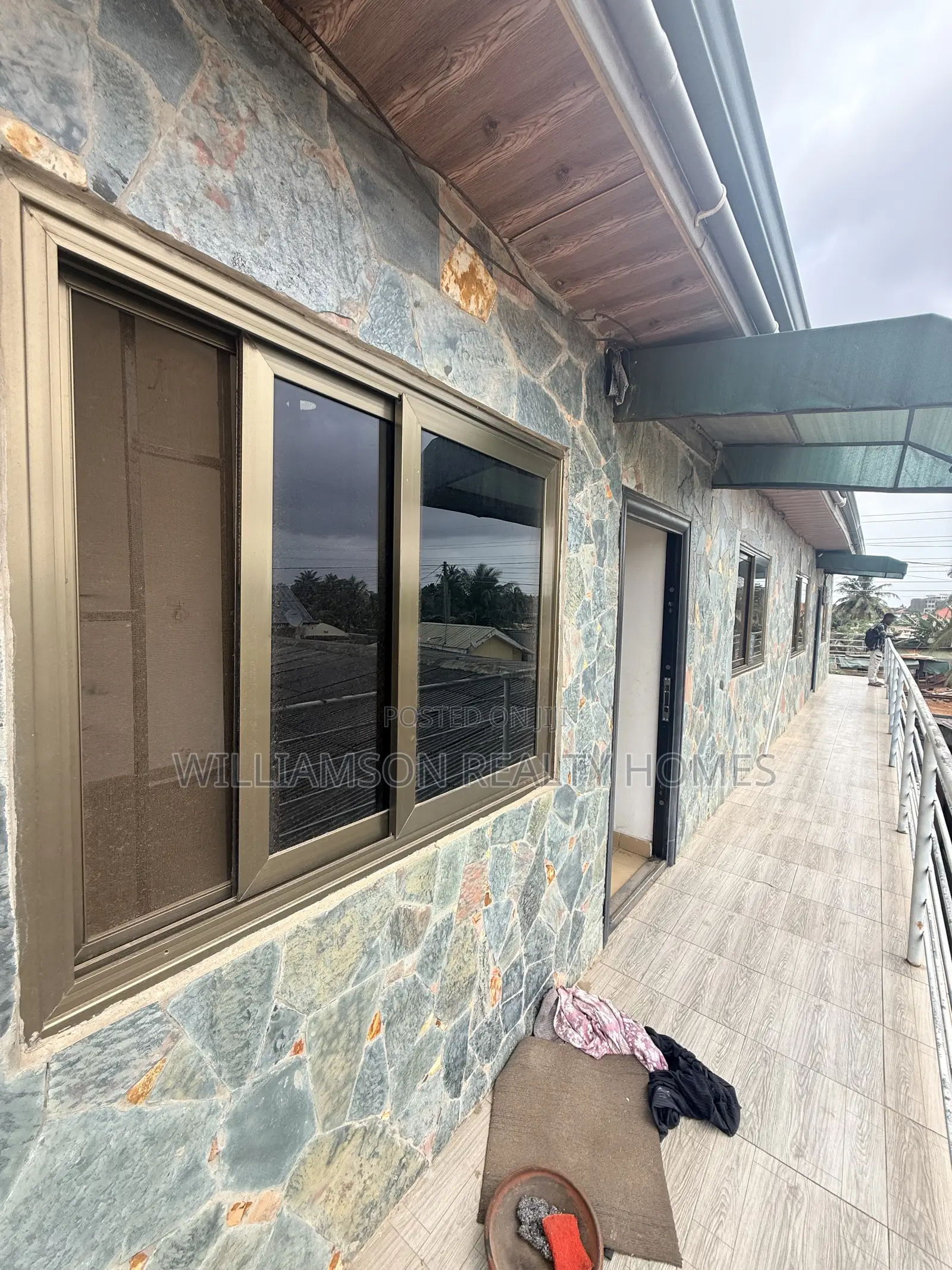 2bdrm Apartment in Kotobabi Area, Spintex for rent