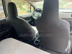 Toyota Vitz 1.3 AWD 5dr 2013 Silver