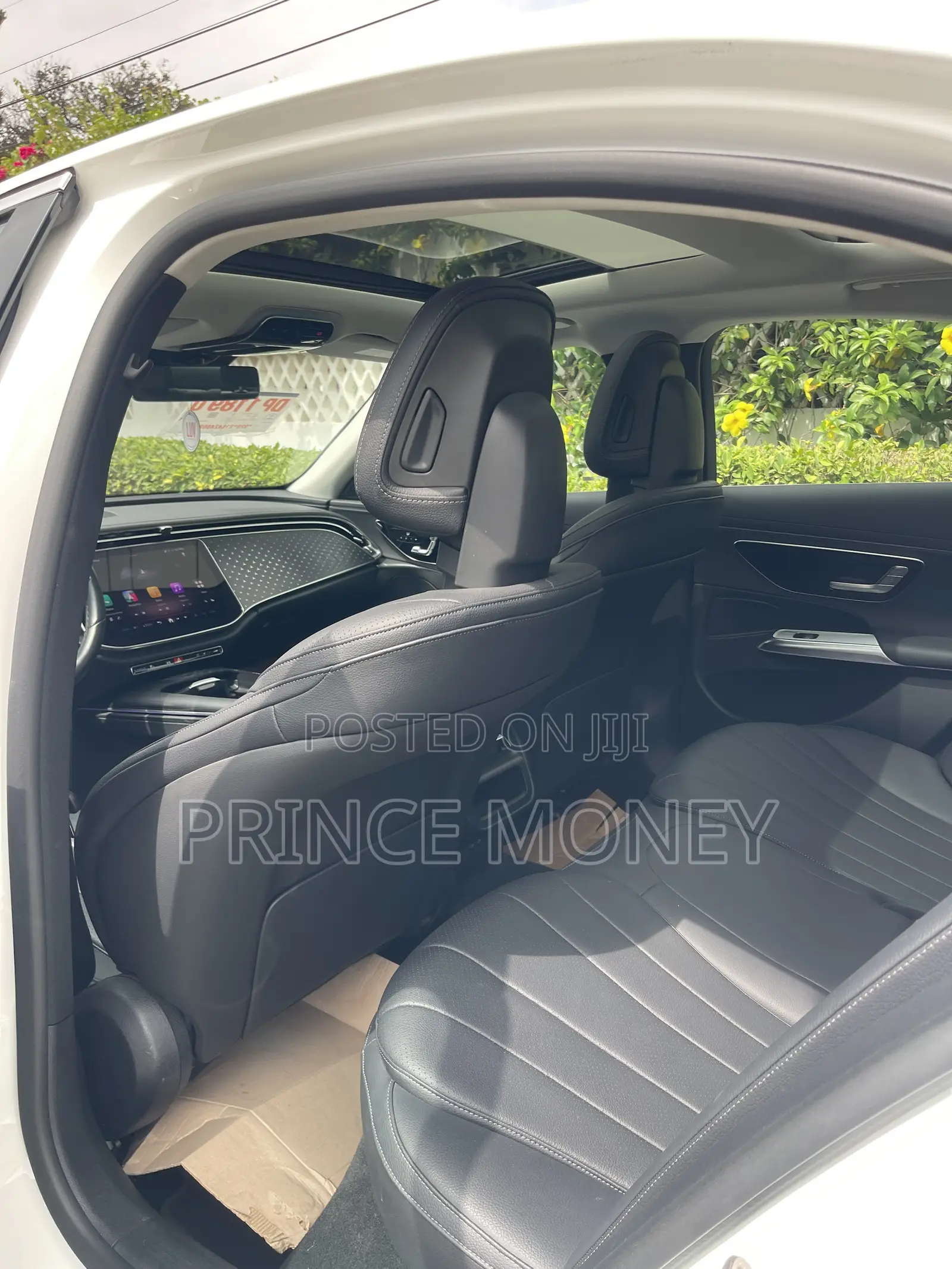 Mercedes-Benz E350 2025 White