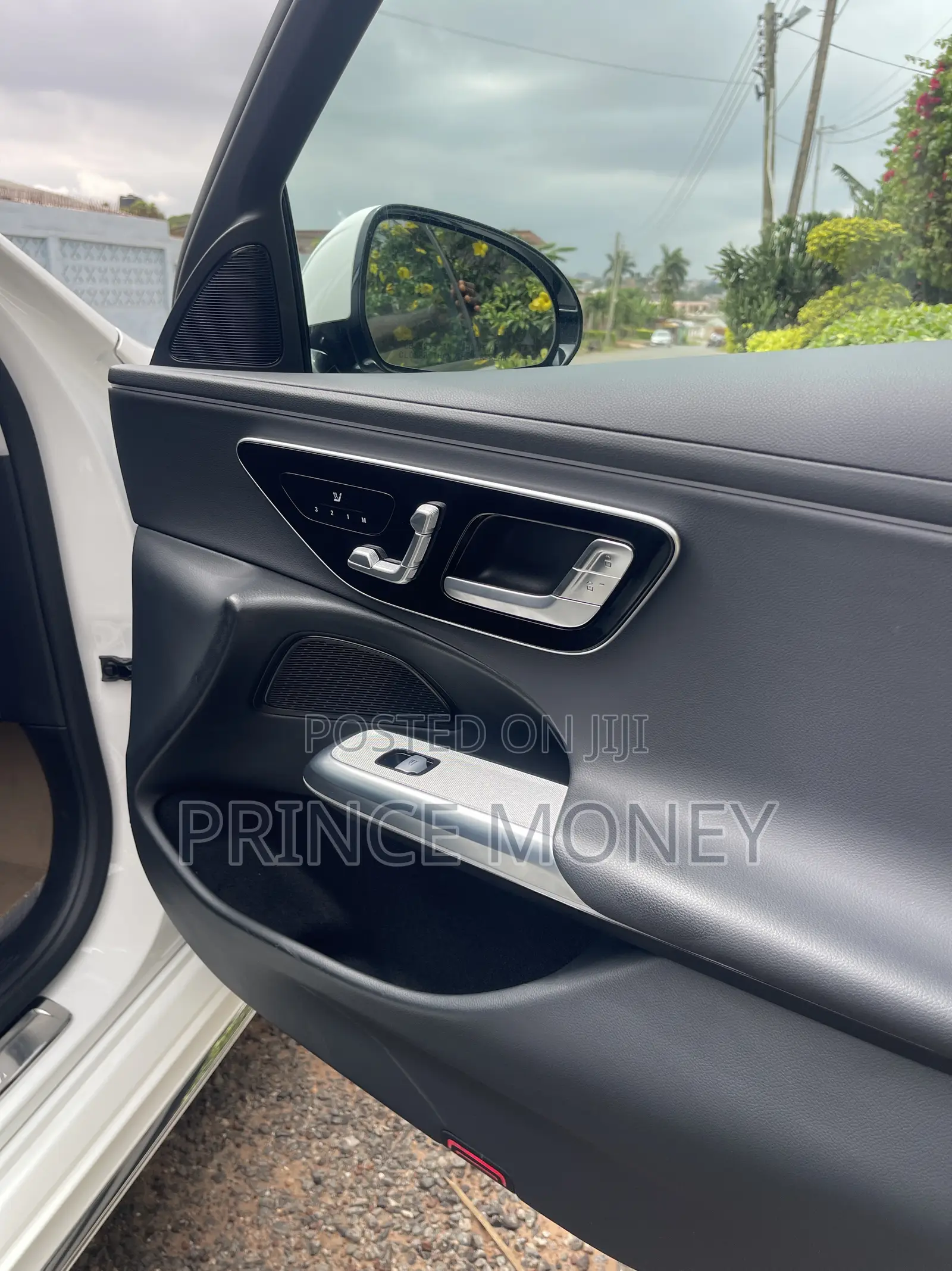 Mercedes-Benz E350 2025 White