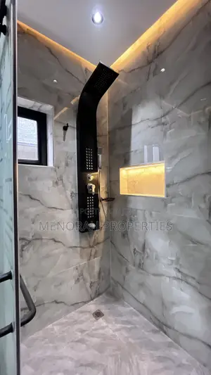 4bdrm Apartment in Oyarifa for sale