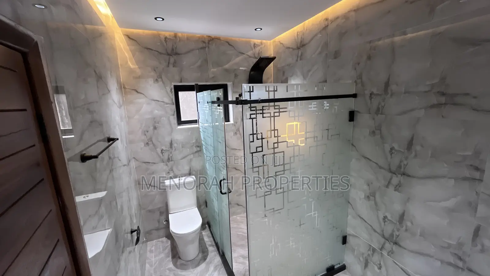 4bdrm Apartment in Oyarifa for sale